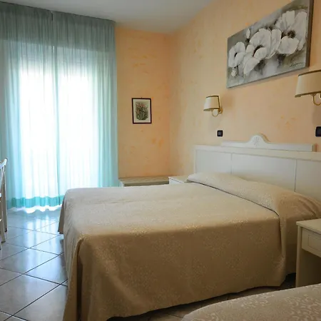 Hotell Hotel Fernanda 3*