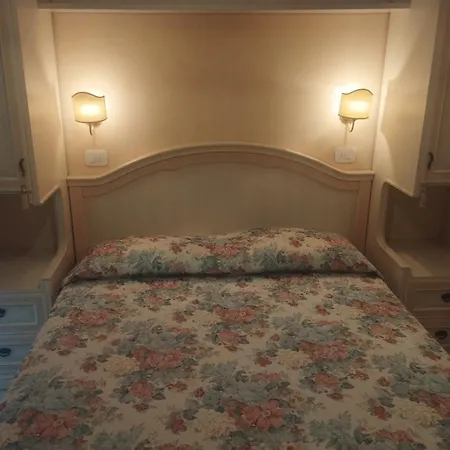 Hotell Hotel Fernanda 3*