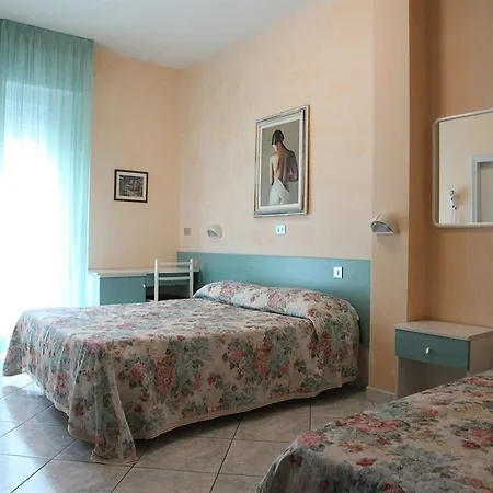 Hotell Hotel Fernanda 3*