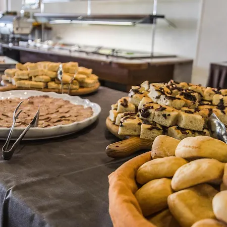 Hotel Villa Fernanda 3*