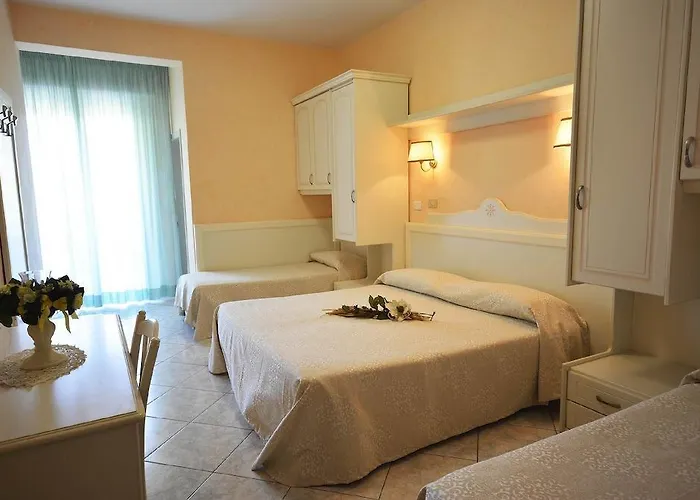 Hotel Villa Fernanda 3* Cesenatico